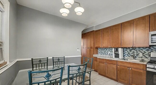 Photo - 2031 New York Ave