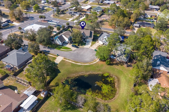 Photo - 903 Tadpole Ave