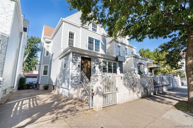 46 Elton St