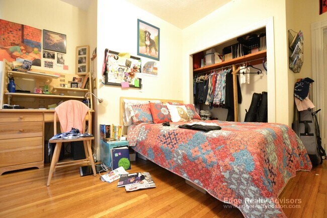 Photo - 18 Fairbanks St Unit 1