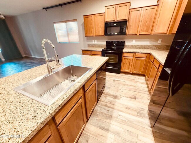 Photo - 2865 N Mystic Ct