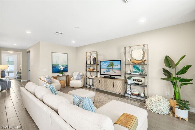 Photo - 14546 Tropical Dr