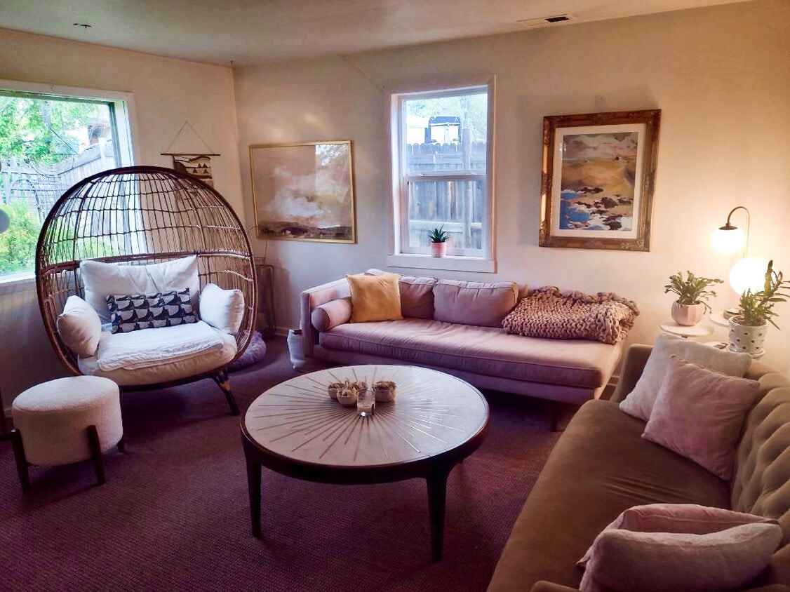 Living Room - 1855 Redwood Ave (Boulder, CO)
