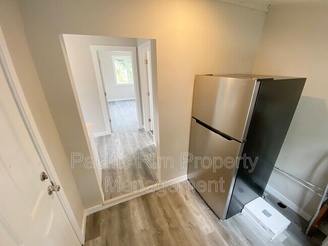 Photo - 14812 Grant Ave SW