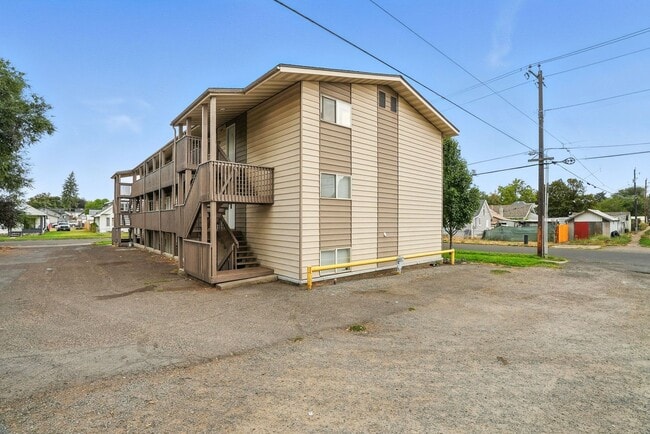 Cannonball Apartments!