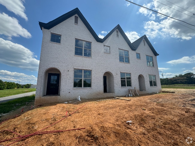 Building Photo - 901 27th St Rental