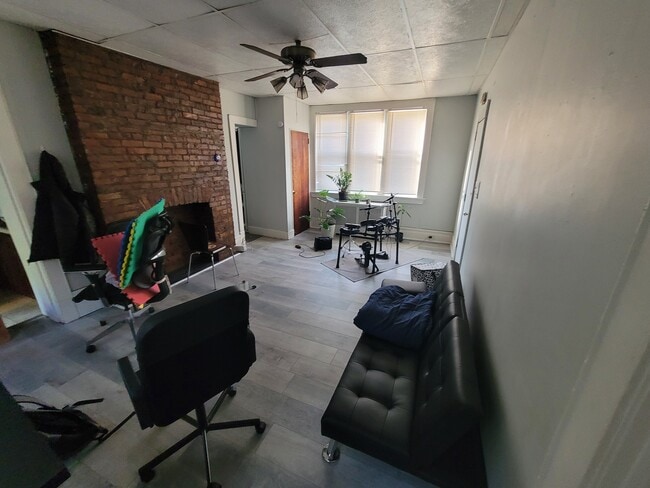 Building Photo - 5216 5th Ave Unit 2