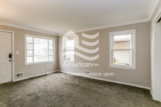 Photo - 1807 Giant St