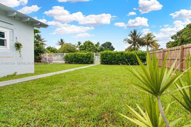 Photo - 335 NW 109th St