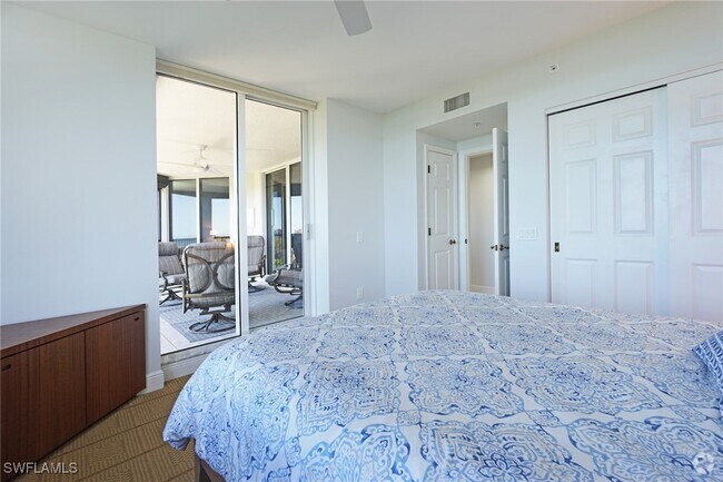 Building Photo - 7225 Pelican Bay Blvd Unit 502 Rental