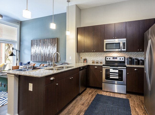 Cocina - AMLI Frisco Crossing