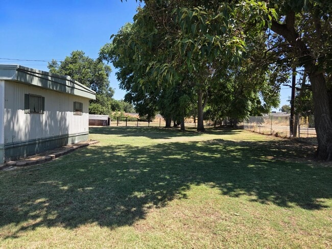 Photo - 5661 Arboga Rd