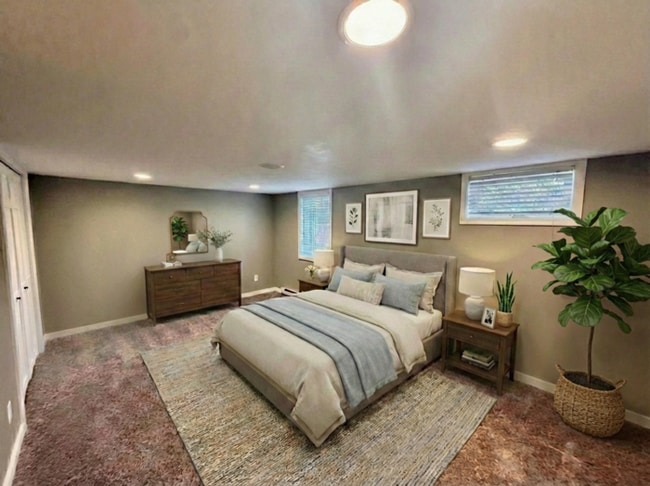 Photo - ***MOVE IN SPECIAL*** 2 WEEKS FREE Beautifully Remodeled 1 Bedroom / 1 Bath Unit in the Heart of ...