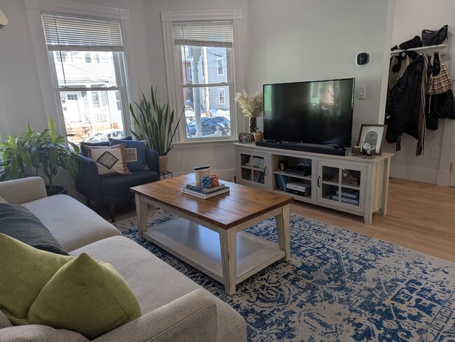 Photo - 14 Seven Pines Ave Unit 1