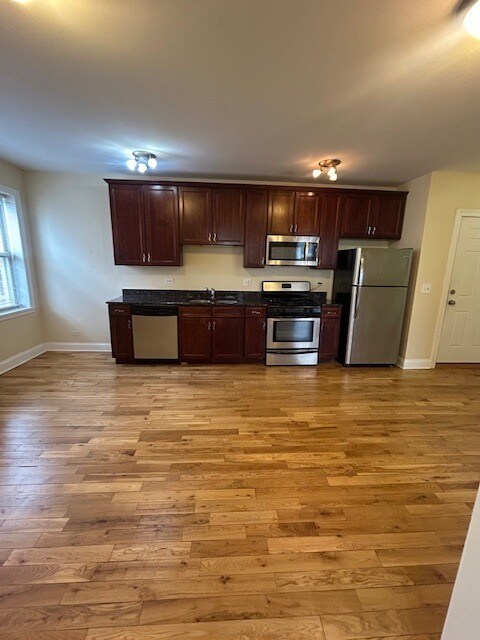 Photo - 4554 W George St Unit 2