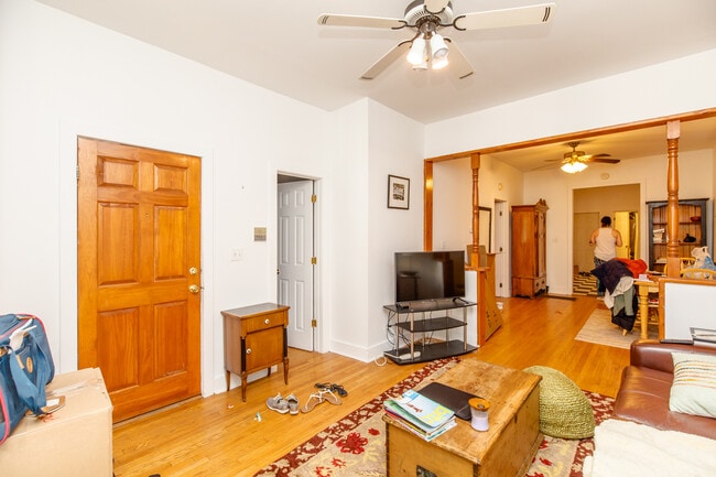 Photo - 3311 N Hoyne Ave Unit 3F