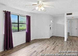 Photo - 600 N Cunningham St