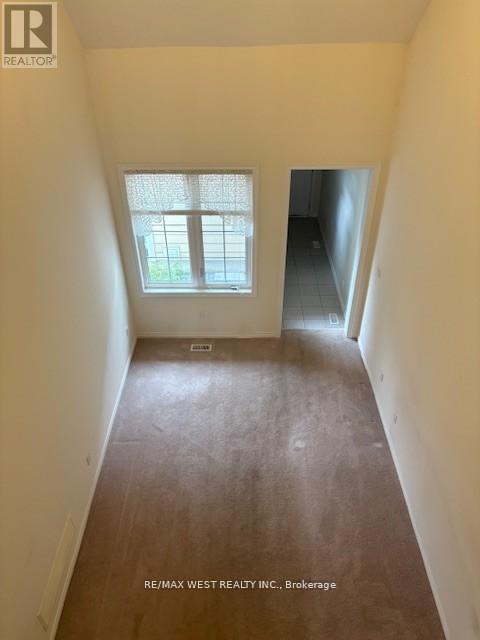 Photo - 7 Village Gate Dr