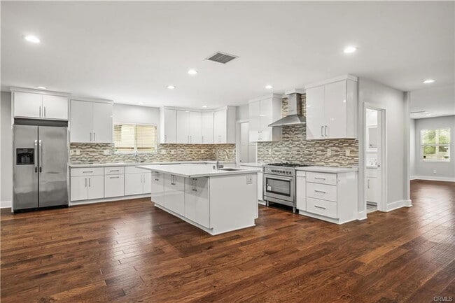 Photo - 17814 Rhoda St