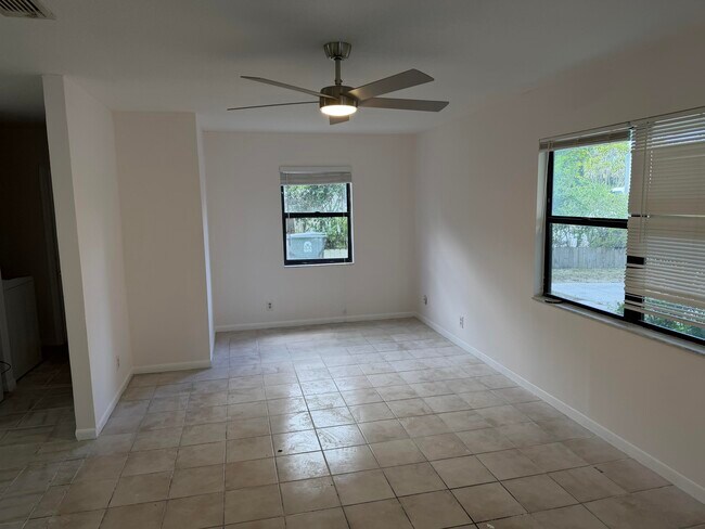 Photo - 17359 Sapp Pl