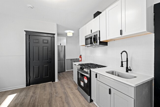 Building Photo - 160 Garfield Ave Unit 1F