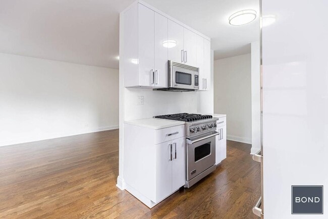 Photo - 145 E 16th St Unit 4C