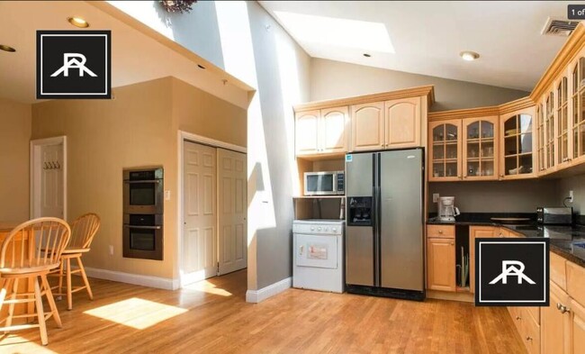 4 bedroom in Boston MA 02121 - 4 bedroom in Boston MA 02121 Unit 2