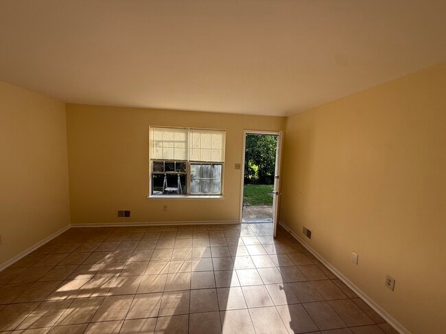 23 Revelle St Unit 23 Revelle