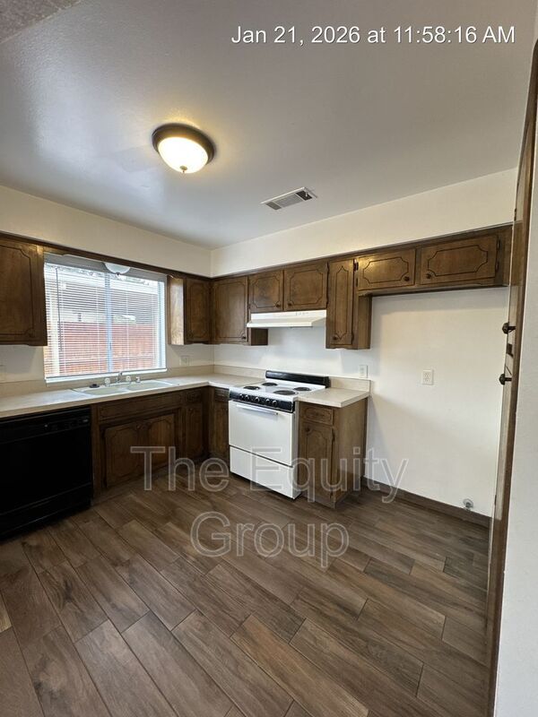 Photo - 2732 S Sallee Ct