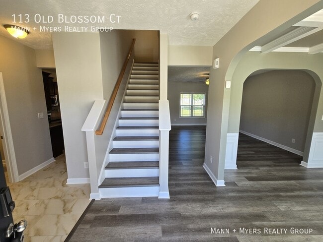 Photo - 113 Old Blossom Ct