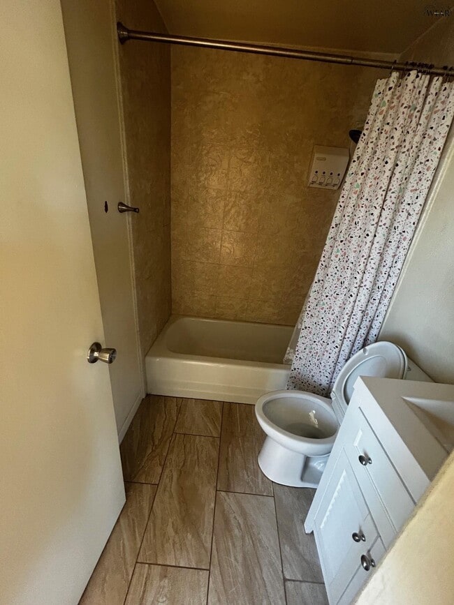 Photo - 2014 Allen Rd