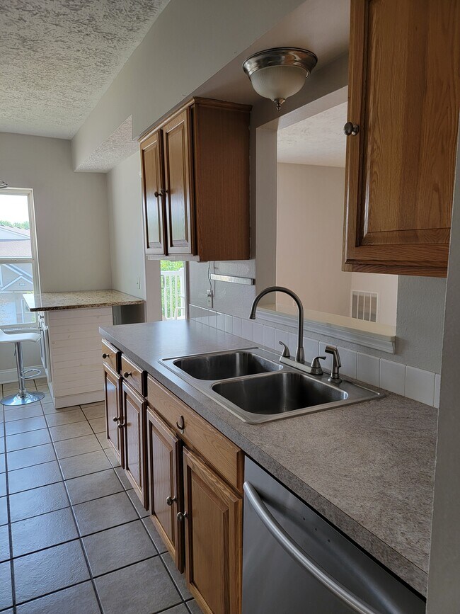 3738 Riverbed Ln SE Condo Unit 9 Condo for Rent in Caledonia, MI