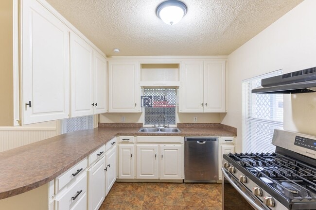 Photo - Distinctive Glen Rose Home with Large Rooms, Fenced Yard & Covered Parking