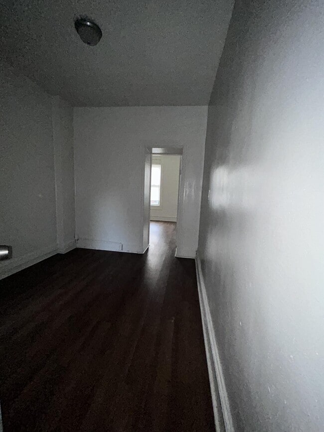 323 N 9th St Unit 2