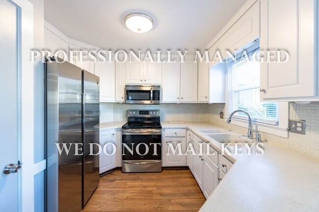 Photo - 113 Willow Oaks Ct