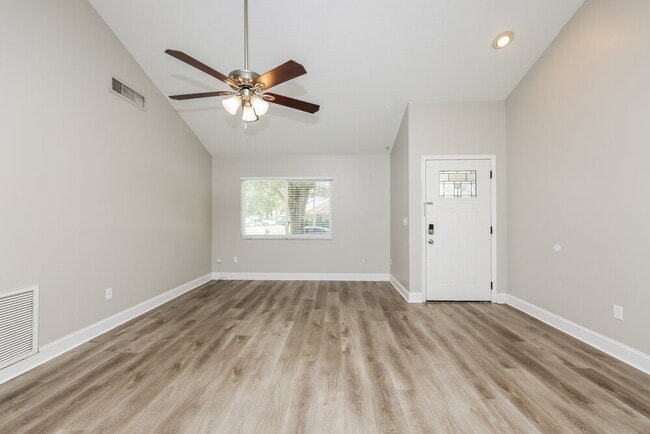 Photo - 3308 Laurel Dale Dr