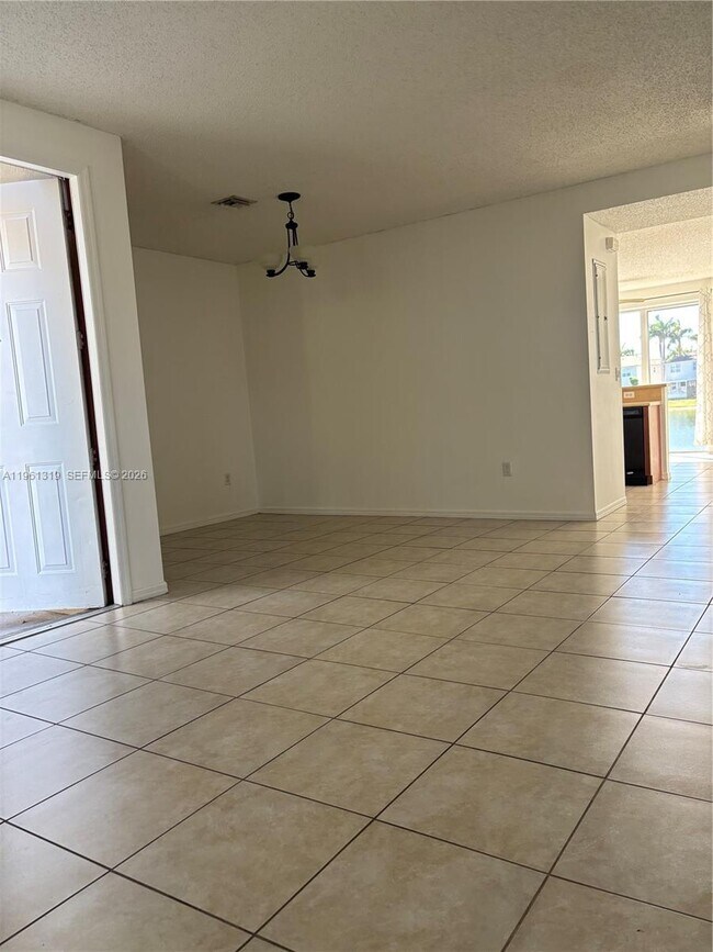 Photo - 1044 NE 42nd Terrace