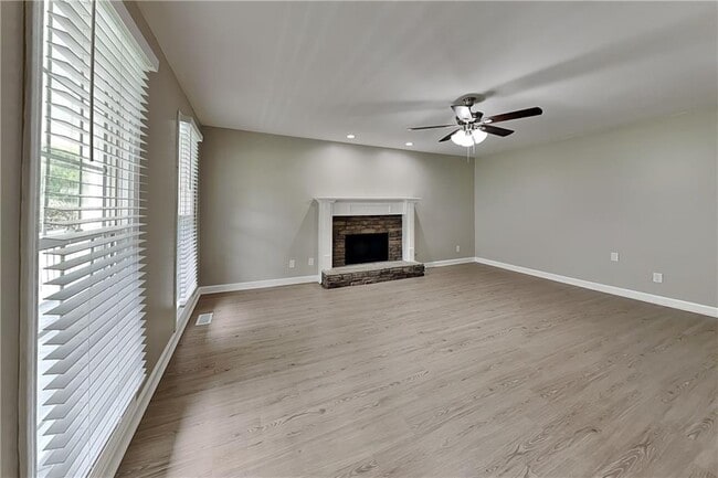 Photo - 74 Woodsfield Ln