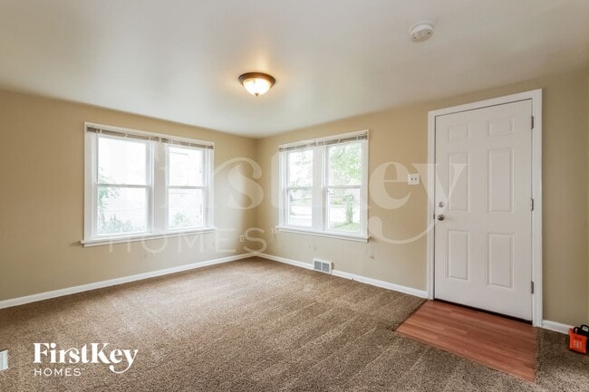 Photo - 519 S Elmwood Ave