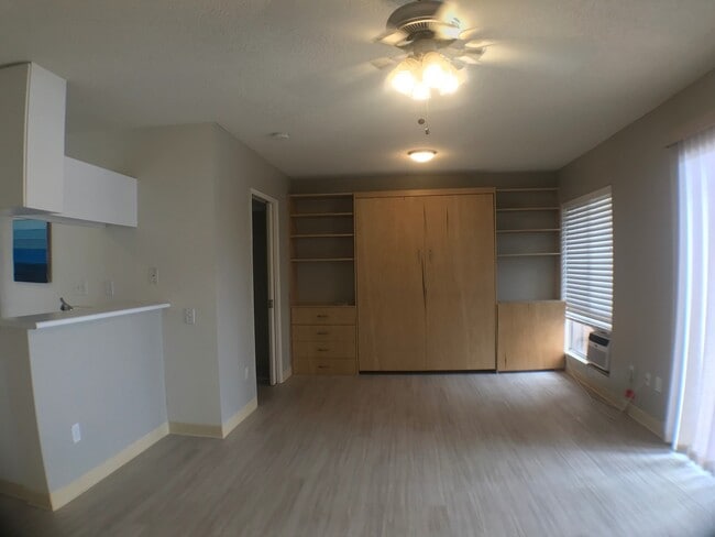 Photo - Large Studio, 1 Bath, 1 Parking at CORONADO!