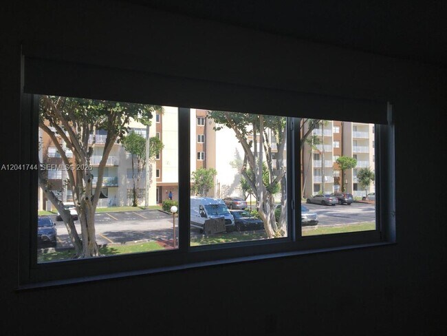 Photo - 6930 Miami Gardens Dr Unit 1-209