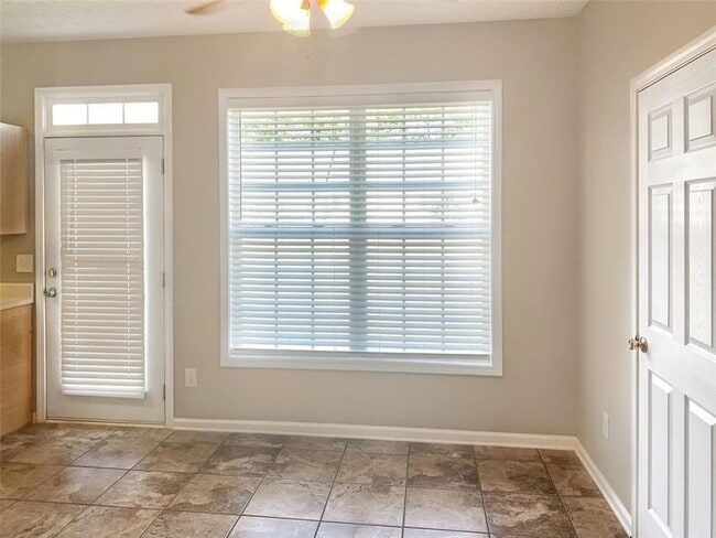 Photo - 3033 Kentmere Dr