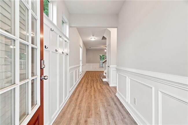Photo - 1336 Brookmere Way