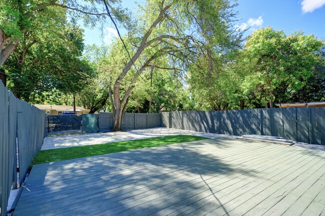 Private Yard - 1556 NE 135th St Apartamentos Unidad 2