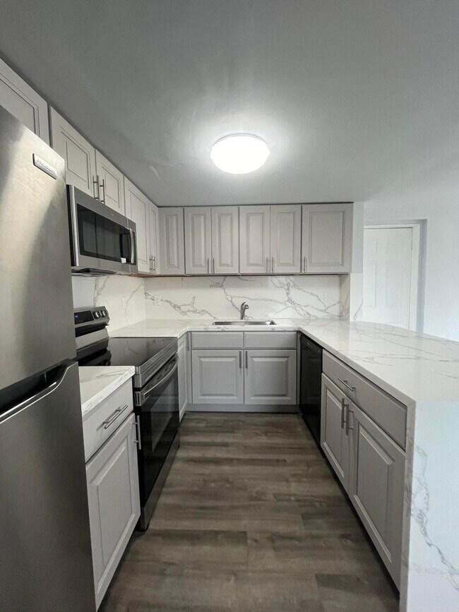 Photo - 1421 SE 2nd St Unit S