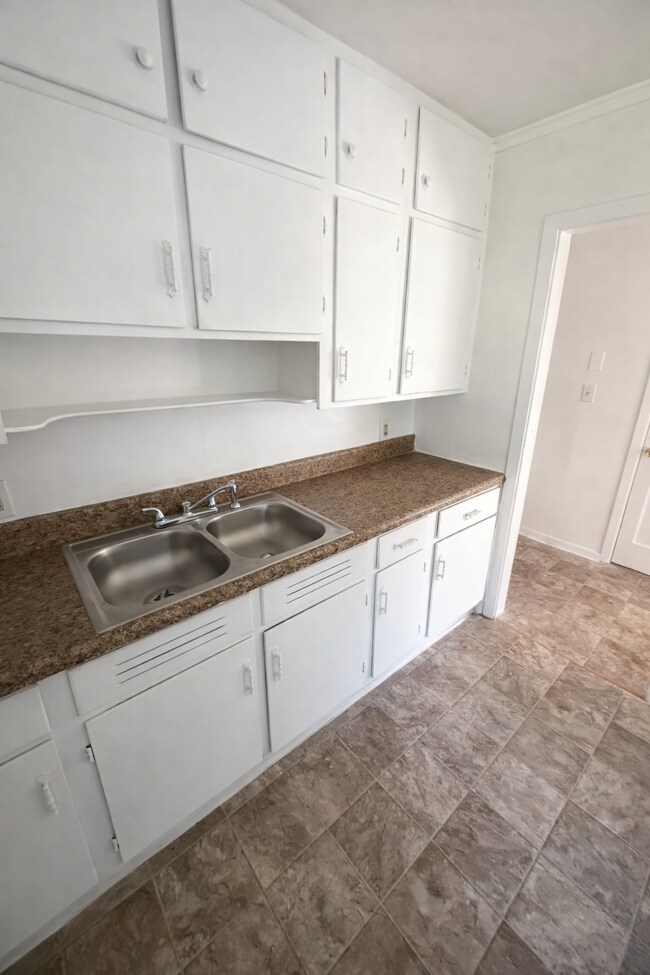 Photo - 4028 St Charles Pl