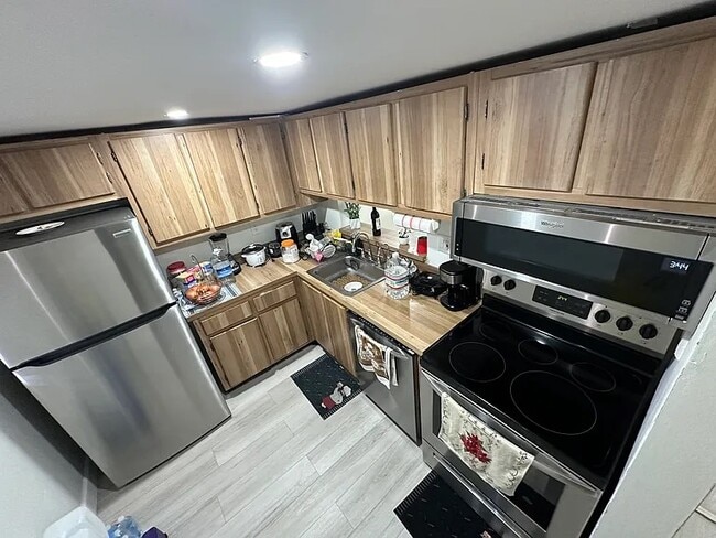 Photo - 8600 SW 133rd Avenue Rd Unit apartment
