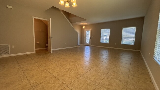 Photo - 1309 Corbett Ln