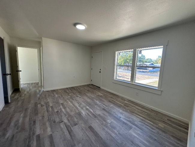 Photo - 1904 63rd St