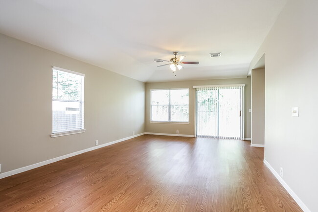 Photo - 614 Cypresswood Trce